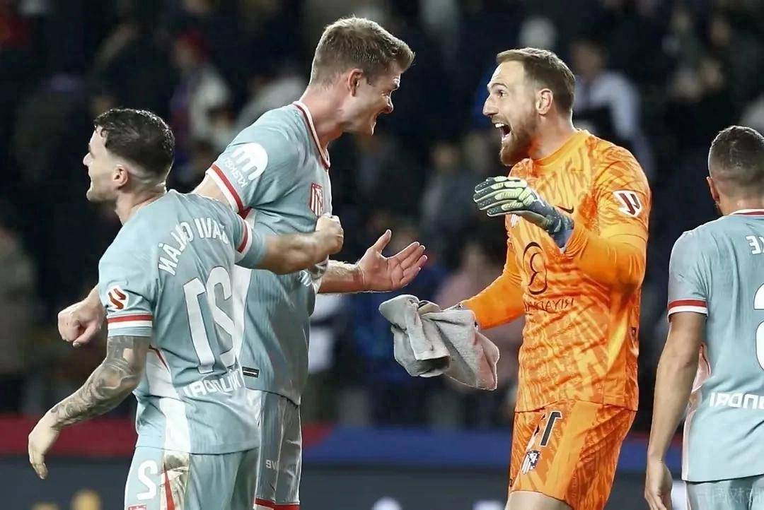 开云平台下载链接 -纽卡斯尔训练开放日,国际比赛日单刀错失引欢呼,西甲在即,资深球员宣示担当的简单介绍